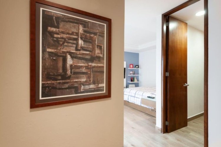 3 Bedrooms Apartment