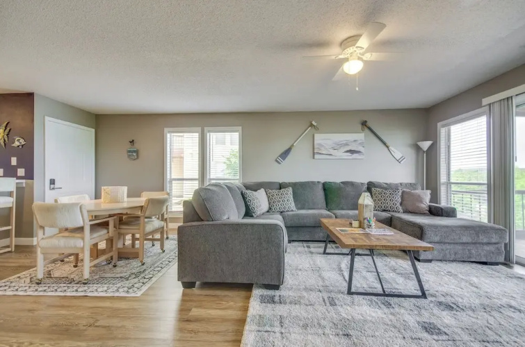 Osage Beach Condo w/ Private Deck & Lake Views!