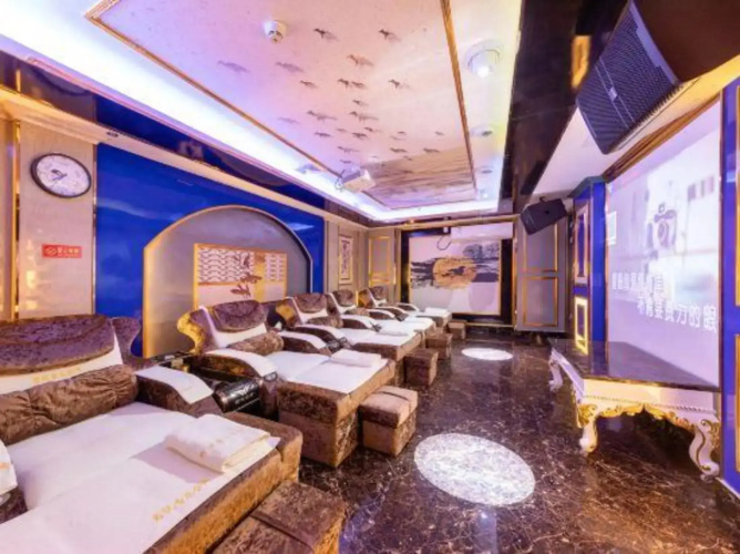 Junyue Holiday Hotel