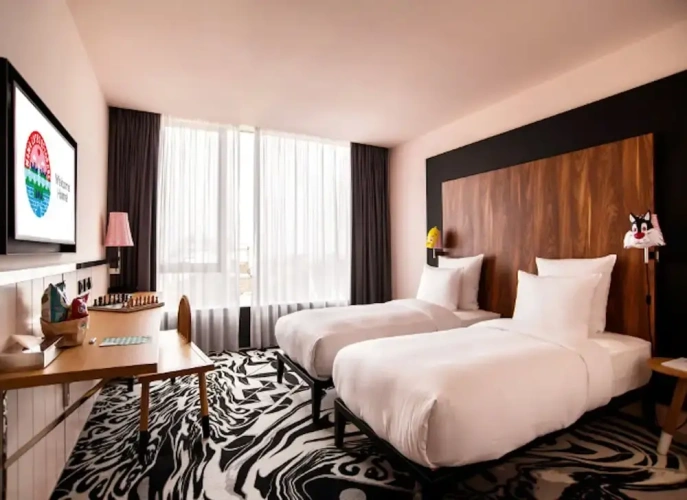 Large Mama Twin room