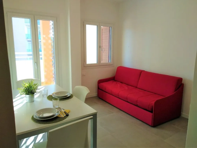 2 Bedrooms Apartment