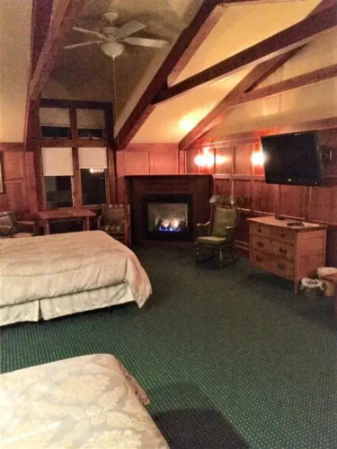 Antique Mansion B&B