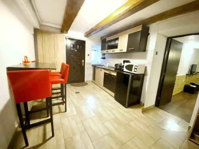 2 Bedrooms Apartment with view