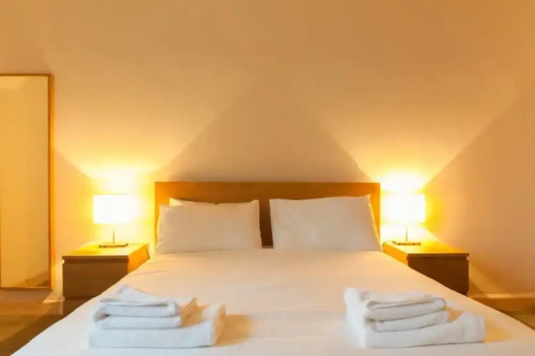 2 Bedroom Flat With Skyline Views