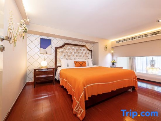 Double Duplex Suite with view