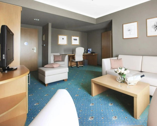 Hotel Pracharna