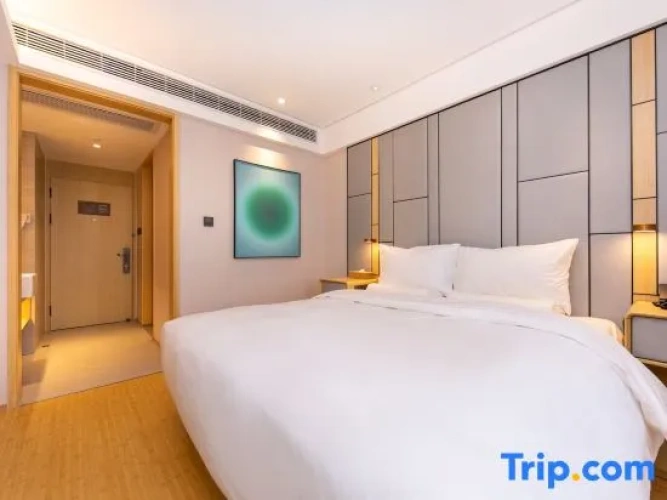 Superior Double room with city view