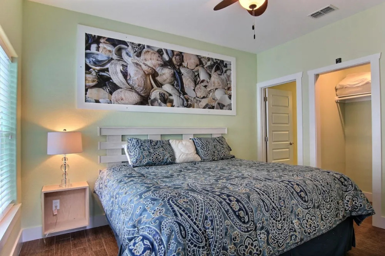 Abalone Cottage 4 by RedAwning
