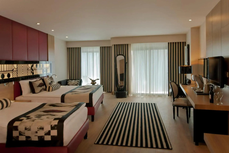 Delphin Imperial