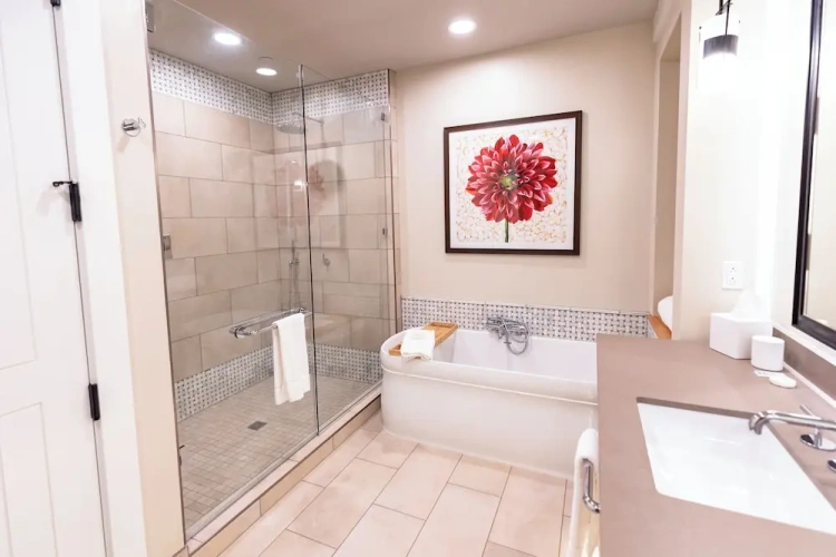Luxury Double Suite with golf view