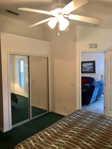 Three Bedroom Condo - 8841 GP - Vusa