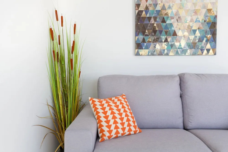 RENTHAS Calabeach Apartment