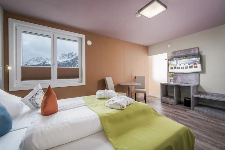Guest rooms