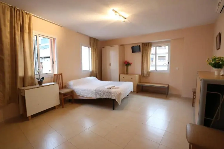 1 Bedroom Double Apartment