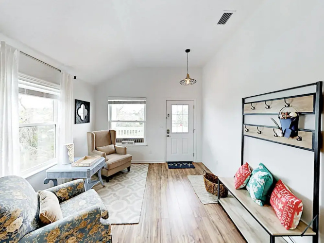 5395 Third - 3 Br Home
