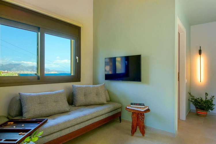 Beachfront 2 Bedroom Villa With Jacuzzi