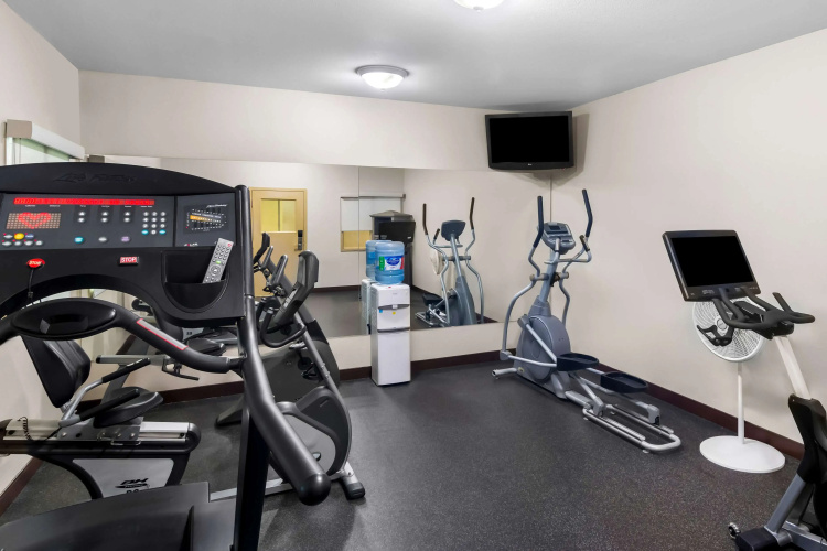 Best Western Plus Sunrise Inn photo 21