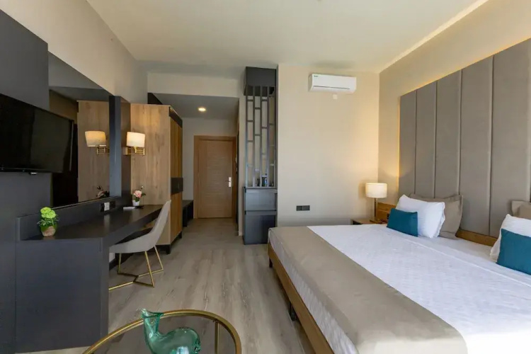 Paradisos Hotel