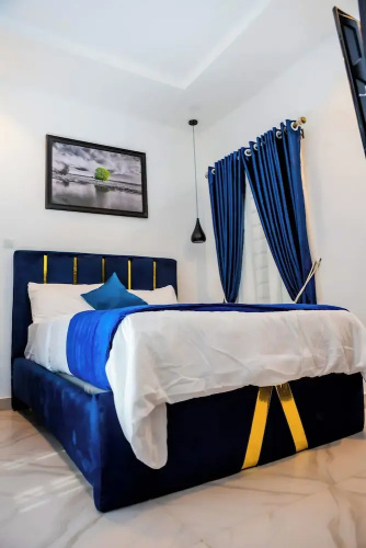 El Elyon Hotel and Suites