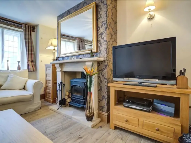 Aelia Cottage, Cirencester