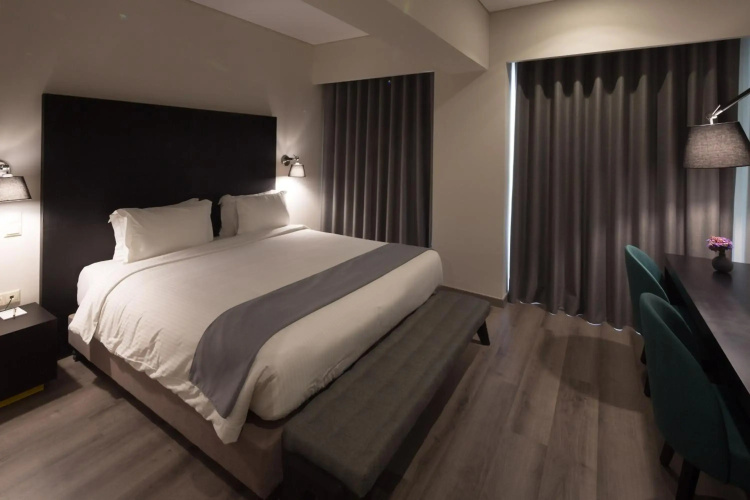 Lozenge Hotel