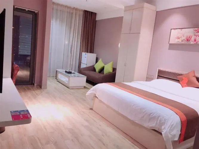 Junyi Chain Hotel