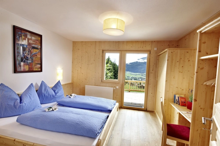 3 Bedrooms Apartment with mountain view