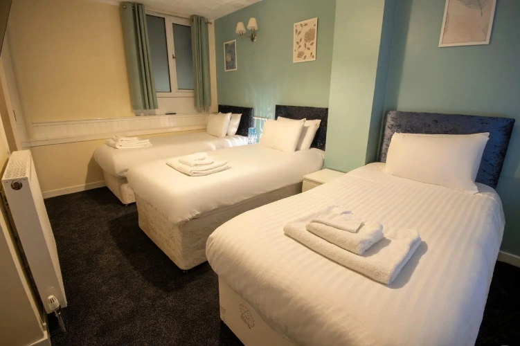 Triple room