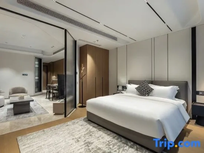 1 Bedroom Suite