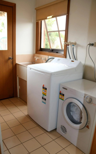 Stylish 2 Bedroom Unit