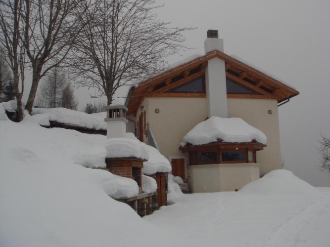 2 Bedrooms Duplex Apartment