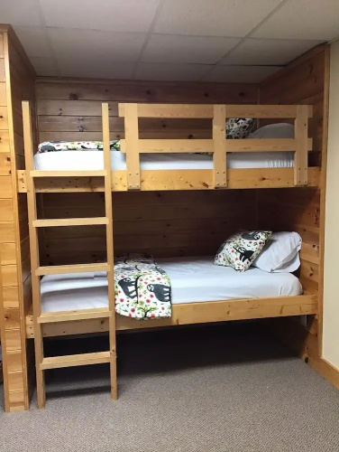 Second Breakfast 3 Bedroom Cabin