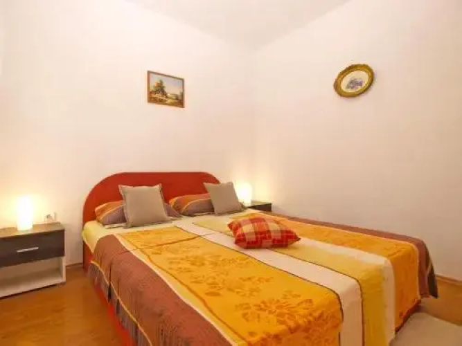Apartment Josip 1649