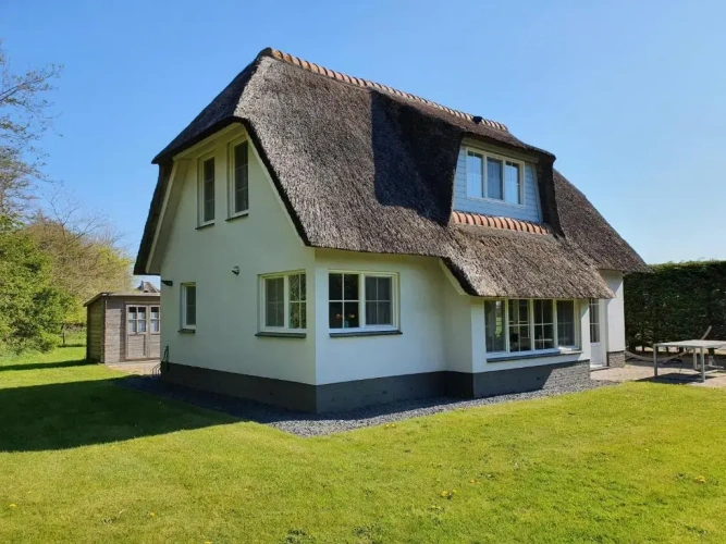 3 Bedrooms Cottage