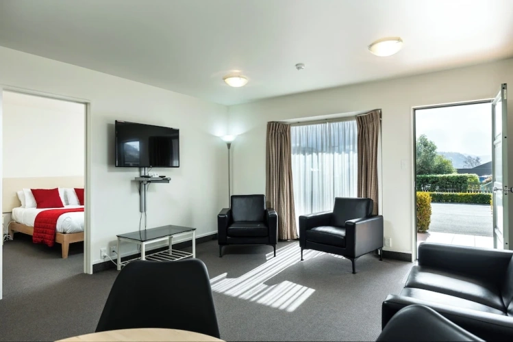 2 Bedrooms Family Apartment