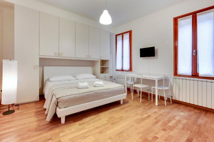 Executive Studio
