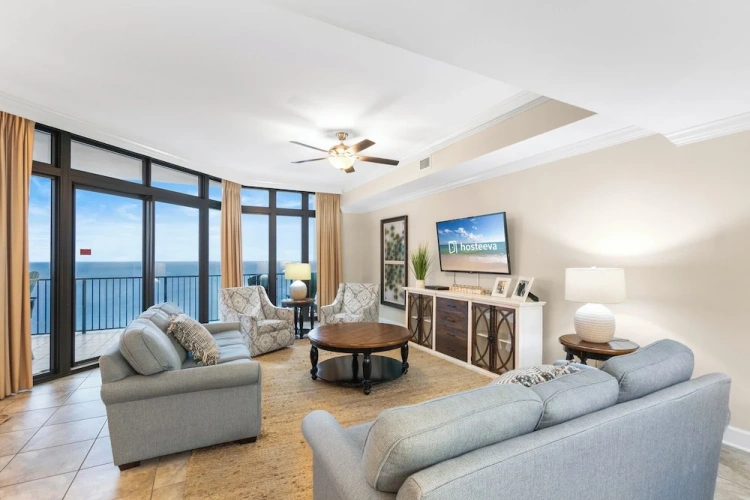 3 Bedrooms Standard Family room beachfront