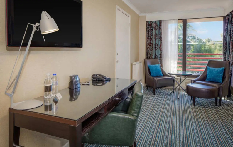 The Graduate By Hilton Cambridge Hotel photo 6