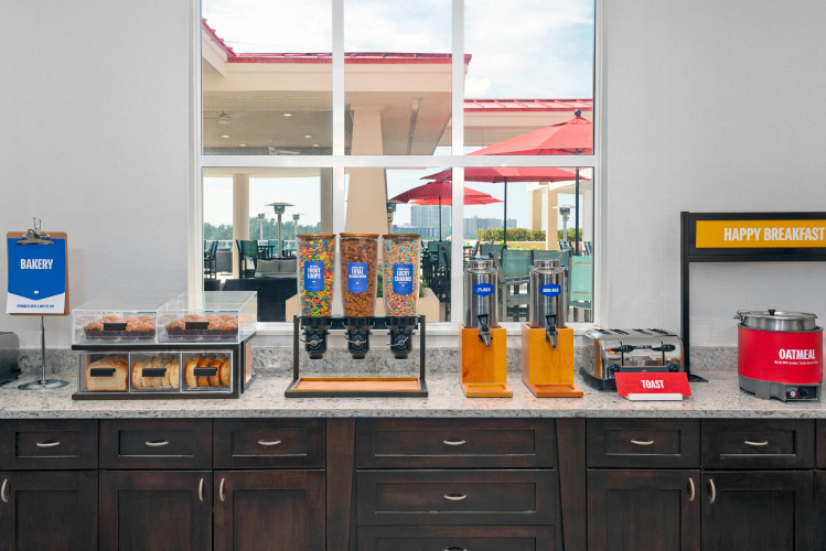 Hampton Inn & Suites Clearwater Beach photo 14