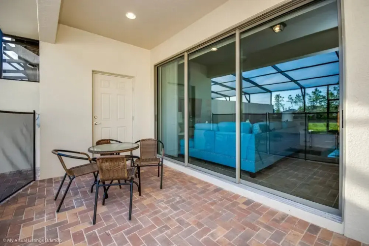 Geneve Villa Windsor At Westside