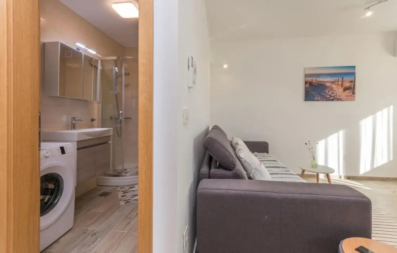 Awesome Apartment in Zadar With Wifi