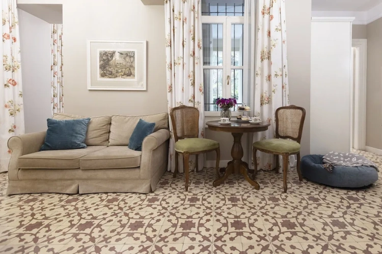 Superior Apartment