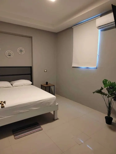 2 Bedrooms Deluxe Basement Apartment