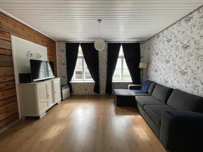 3 Bedrooms Cottage