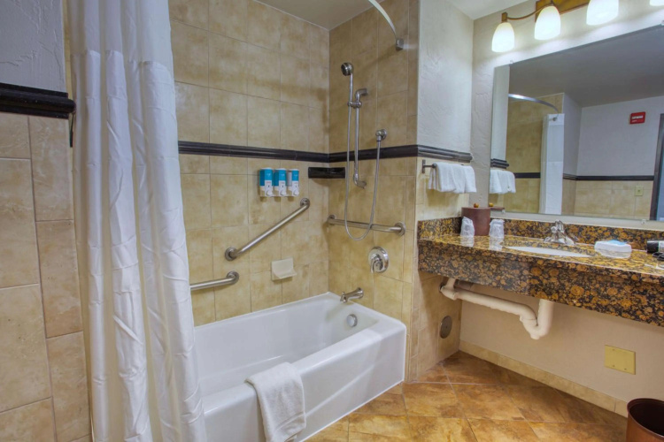 Drury Inn & Suites Near La Cantera Pkwy photo 10