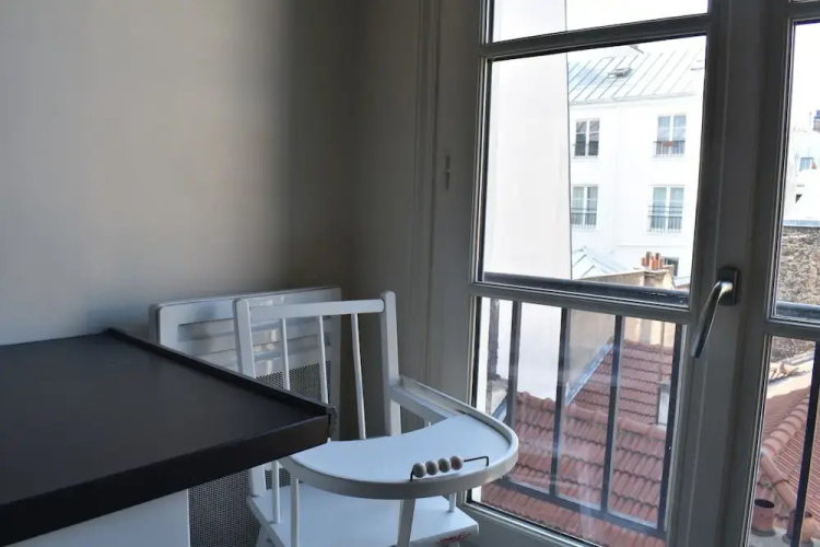Spacious 2 Bedroom Apartment in Paris 2nd