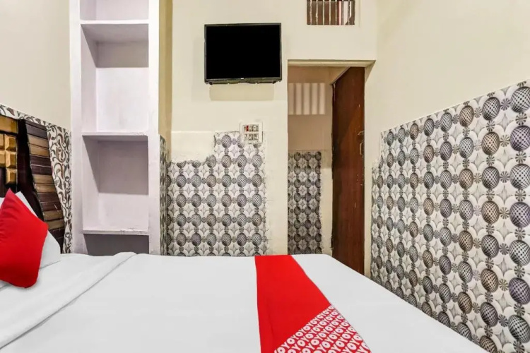 OYO Flagship Hotel Delight Inn