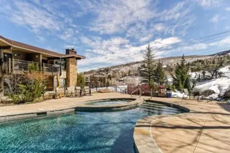 Shadowbrook 506