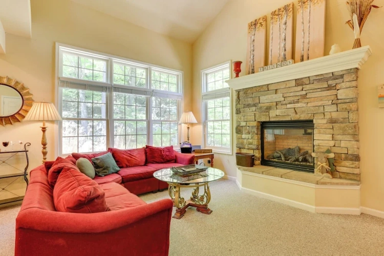 5 Bedrooms Apartment