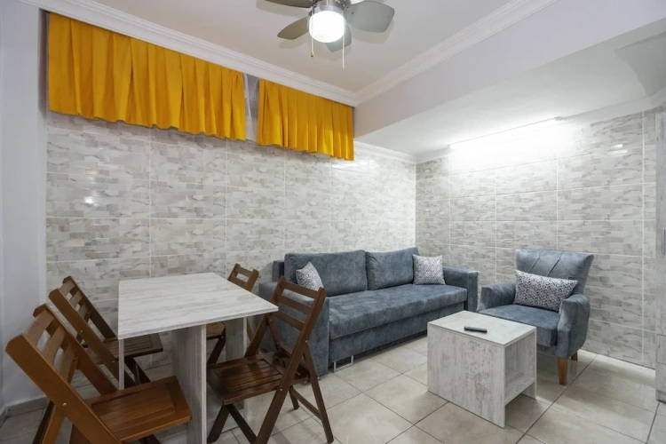 Economy Basement room